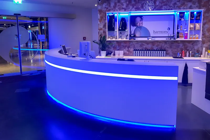 Reception areas for sports, fitness and wellness studios
