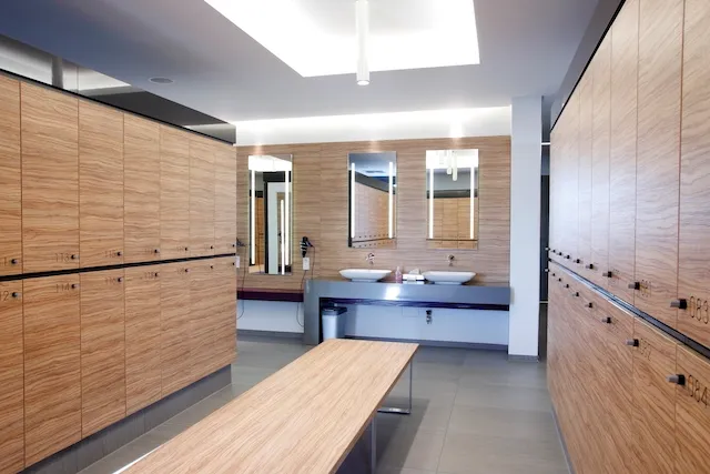 Lockers and washstands for changing rooms in a fitness studio